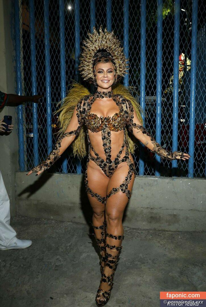 Paolla Oliveira nua em flagras e poses sensuais - Foto 242878